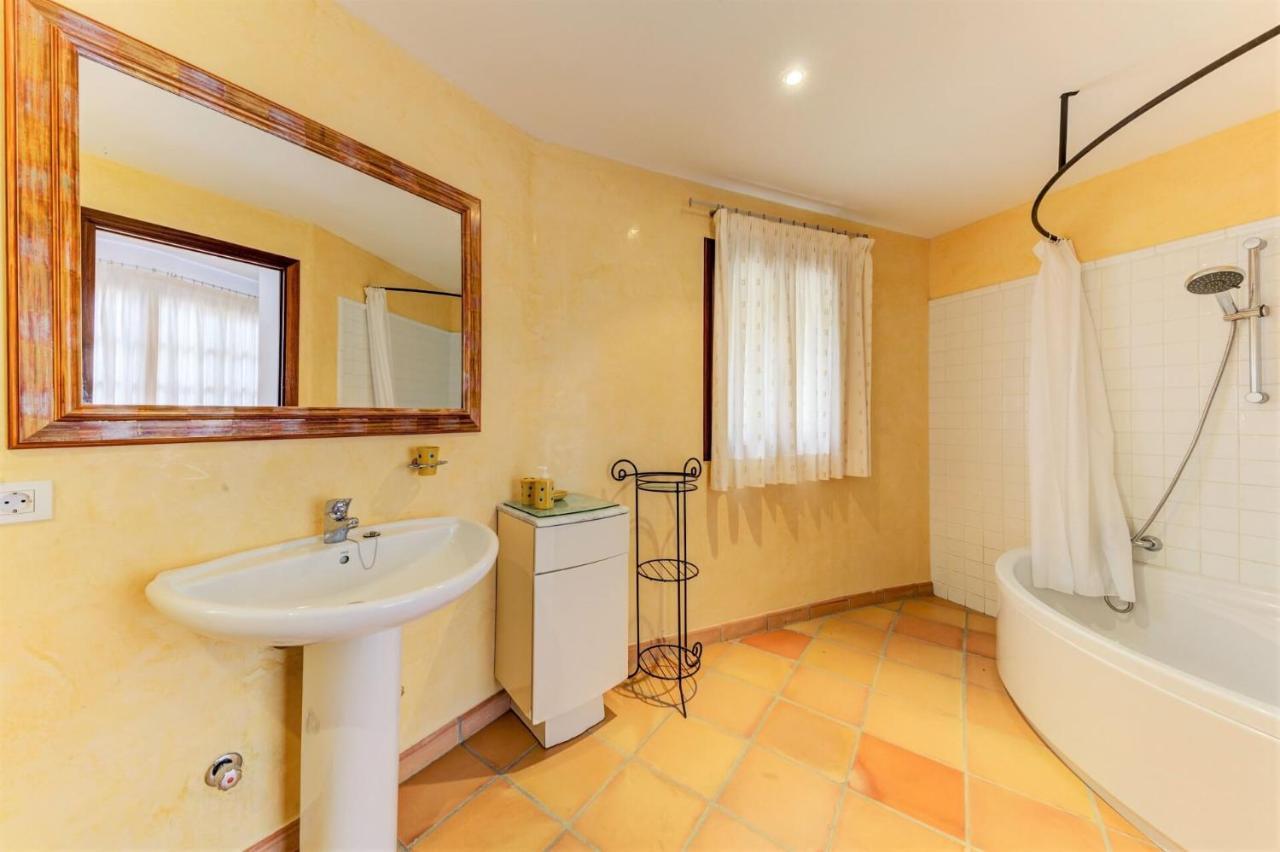 Beach Villa Margot By Sealand Villas Port de Pollenca Luaran gambar